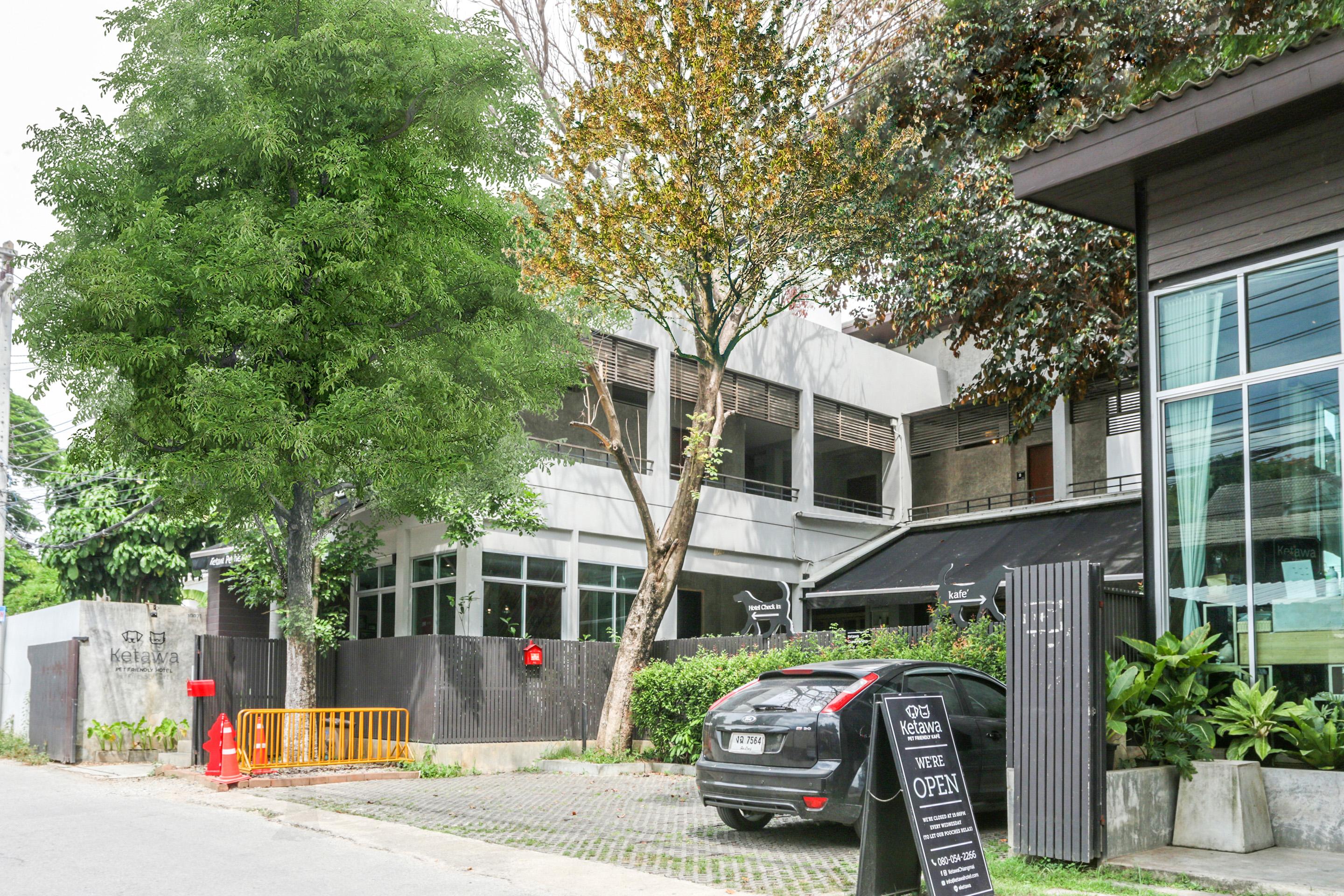 Ketawa Pet Friendly Hotel Csiangmaj Kültér fotó